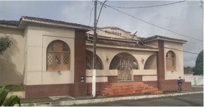 Fachada atual da Loja Maçônica Luz e Fraternidade Amargoense nº 58, preservando elementos arquitetônicos históricos