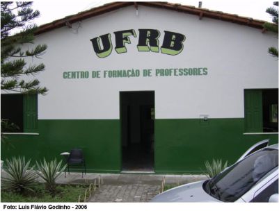 Antiga sede do Centro de Formação de Professores da UFRB em Amargosa, ainda no prédio original em 2006