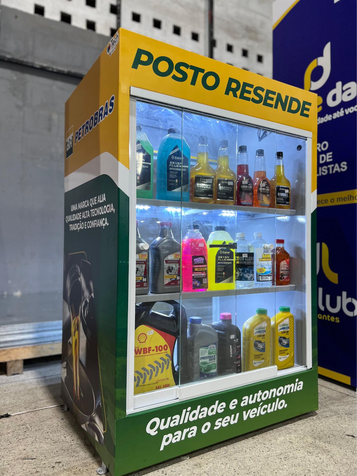 Expositor Pequeno Posto Rezende