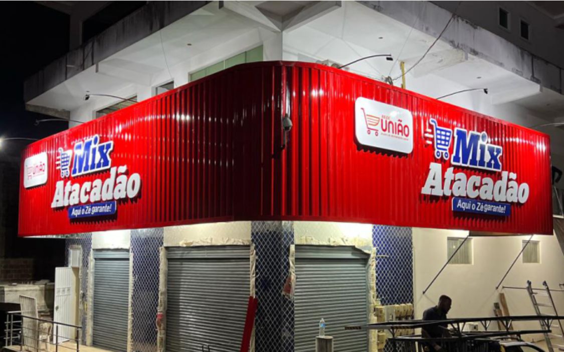 Fachadas com telhas de zinco 